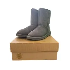 M21523 UGG クラシックショートブーツ グレー アグのサムネイル