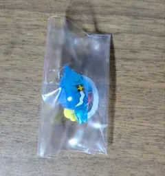 しずくちゃん　なみだくん　めじるし　めじるしアクセサリー　ガチャ　ガチャガチャ