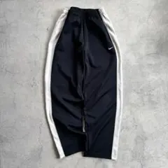 nike ワイドパンツ