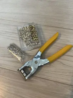 美品✴︎ハトメ&ハトメパンチ セット