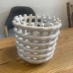 陶器製 バスケット 小物入れ ホワイトのサムネイル