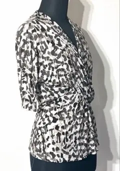 Item thumbnail for item 64386700-c27c-46e2-a5cc-c46b896e9d55