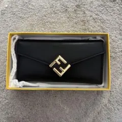 Fendi ブラックレザー 長財布のサムネイル