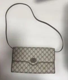 グッチ　オールド　ショルダーバッグ　GGスプリーム　インターロッキング　ベージュ