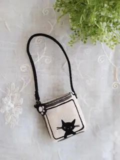 黒猫柄の布製ミニチュアバック　ブライス　リカちゃん