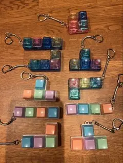 無限キーホルダ　キーボード キーホルダー 無限 カチカチ プチプチ テトリス風