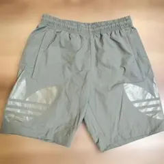 アディダス カーキ　ショートパンツ　メンズS　ジュニア150 160