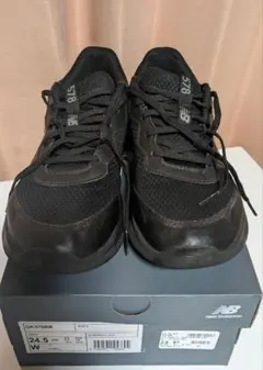 ニューバランス スニーカー