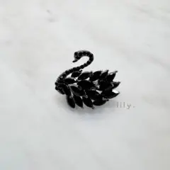 【ブローチ】ブラックスワン ＊ 黒い白鳥 ラインストーン 24-2