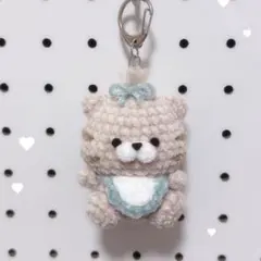 赤ちゃん猫 ねこ あみぐるみ キーホルダー 緑