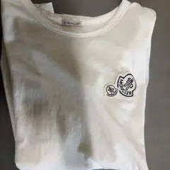 J*宝様 MONCLER 刺繍ロゴ ホワイトTシャツ