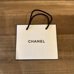 2026年最新】CHANEL白ショッパーの人気アイテム - メルカリ
