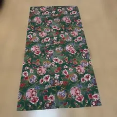和風花柄　はぎれ　90cm x 45cm