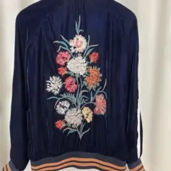セール　ZARA トラフィック花柄刺繍 ネイビー ベルベット スカジャン