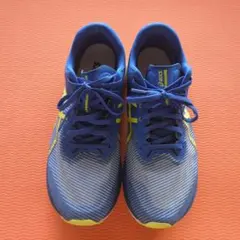 ASICS MAGIC SPEED スニーカー