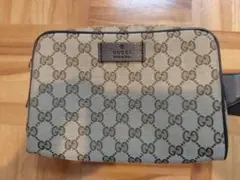 グッチ　ボディバッグ