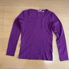 ユニクロ　パープル 長袖 クルーネックTシャツ