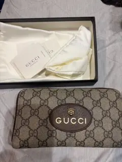 GUCCI GGスプリーム ビー ラウンドファスナー長財布 - メルカリ