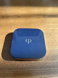 クレ・ド・ポー ボーテ プードルコンパクトエサンシエルn フェイスパウダー 5g