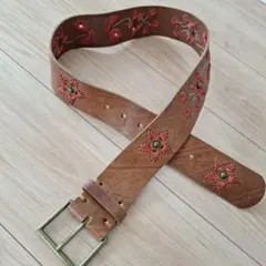 レディース　レザー刺繍ベルト ブラウン