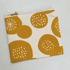 【328】ミニポーチ　ハンドメイド　小物入れ　サニタリーケース
