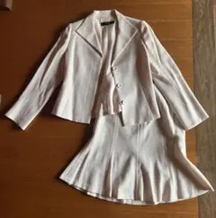 【Reflect 】入学式に！薄いラメ入りピンク スーツ （フレアスカート）