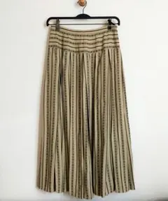 Item thumbnail for item ec59bd25-c94d-47f2-8c0b-b972ffc9eb6d