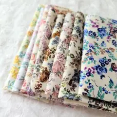 リバティ生地　タナローン　ハギレ　ムーンモス