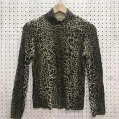 レトロ シック アニマル 古着 GK伊太利屋 ヒョウ柄ハイネックニットセーターのサムネイル