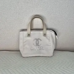 CHANEL ホワイト ロゴ刺繍 ハンドバッグ ノベルティ 白 トートバッグ