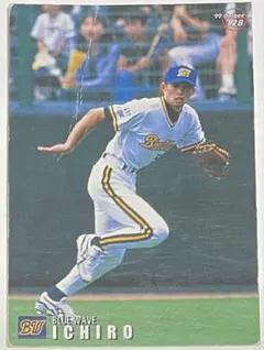 2000年 カルビー イチロー 野球カード - メルカリ