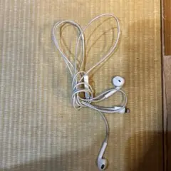 ホワイト 有線イヤホン Lightningコネクタ