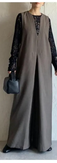 グレー ノースリーブ Vネックオールインワンパンツ