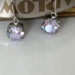 ビジューピアス