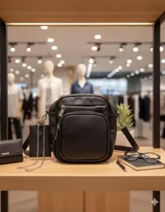 AZUL ブラック ショルダーバッグ　MOUSSY