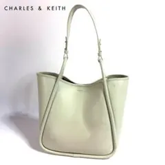 CHARLES & KEITH 肩掛け 大容量 トートバッグ ベージュ ミントのサムネイル