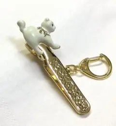 Item thumbnail for item 2eac775d-30e4-45b5-a816-cf3f0fdf5481