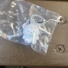 サンリオ ふわふわスノー めじるしアクセサリー　ポチャッコ