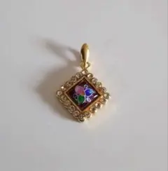 ペンダントヘッド