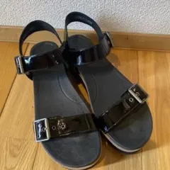 UGG ブラックサンダル 26cmのサムネイル
