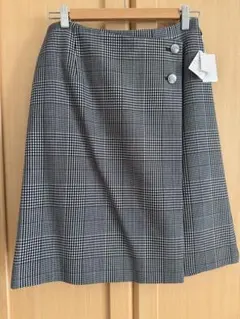 さらにお値下げしました！エフデ　新品未使用　チェック柄 スカート 9号　タグ付き