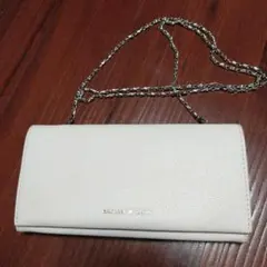 CHARLES&KEITH　ショルダーウォレット(⁠◍⁠•⁠ᴗ⁠•⁠◍⁠)⁠❤
