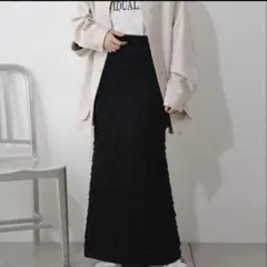 Kastane カスタネ カットフリルIラインスカート ブラック