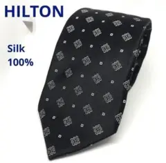 【美品】HILTON ネクタイ 黒 小紋柄　シルク100%（シミ取り付き）のサムネイル