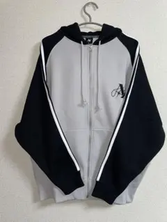 2025年最新】niziu フーディ awakeの人気アイテム - メルカリ