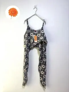 F 新品　Amina アミナ　ピンクシーキャミ　キャミソール　総柄　黒のサムネイル