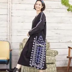 チャイハネ アミナ スアリーコーデュロイ刺繍ワンピース ブラック フリー インド