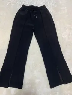 フロントスリットパンツ