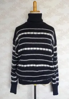 ゴシックパンクロック白黒囚人タートルネックボーダーモヘアニット 