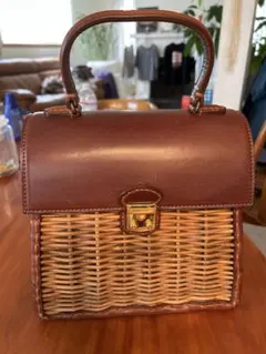 ebagos エバゴス 牛ソフト ショルダー バッグ　紅籐　レザーバッグ ebagos エバゴス 牛ソフト ショルダー バッグ 紅籐 レザーバッグ
